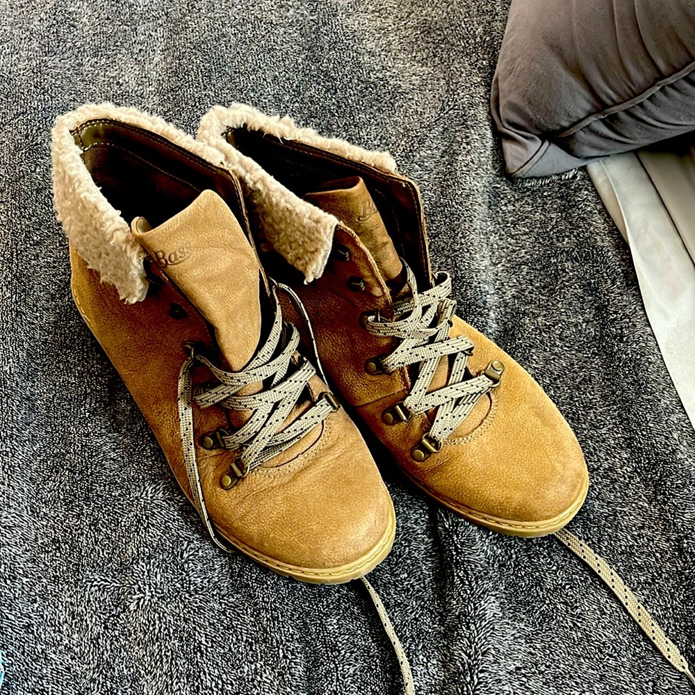 Lightly used lace up boots
